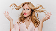 5 Easy Steps on How to Wave Hair with Straighteners