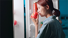 Loại bỏ vi khuẩn và mùi hôi trong tủ lạnh