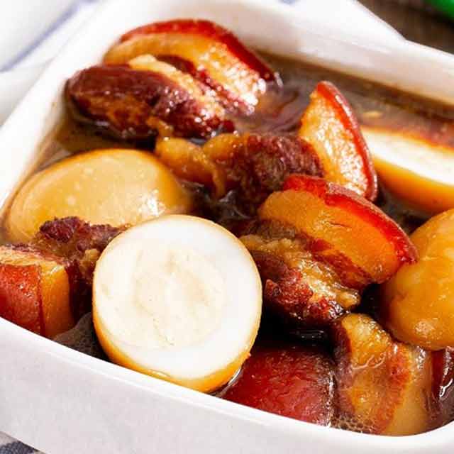 THỊT BA CHỈ KHO NƯỚC DỪA HỘT VỊT See more