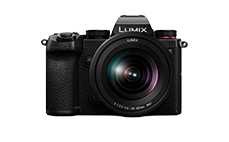 LUMIX S5