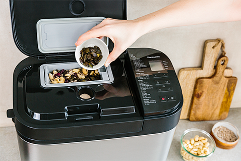 Automaattiset hiiva- ja rusina-/pähkinäannostelijat *