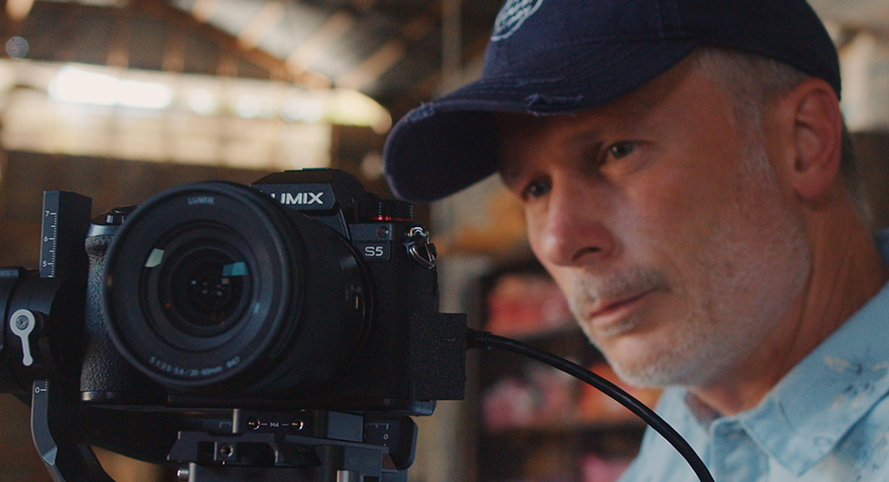 3 : Uncompromising Video Performance and Meticulous Attention to Details for Both High Design Quality and Excellent Operability