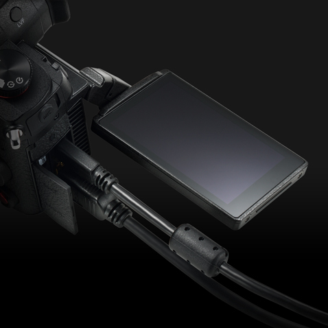 Odchylany pełnokątowy tylny wyświetlacz