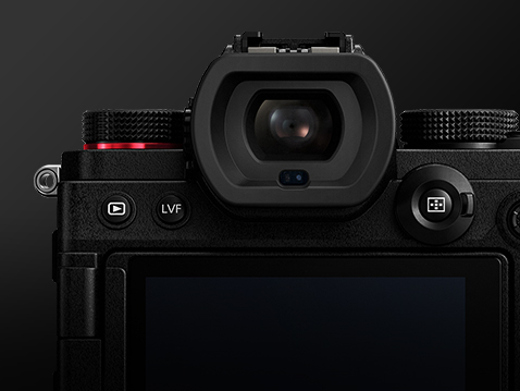 OLED-видоискатель LVF с разрешением 2360 тыс. точек и 0,74-кратным увеличением