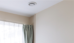 An image of installation of air-e at Matsushita Memorial Hospital