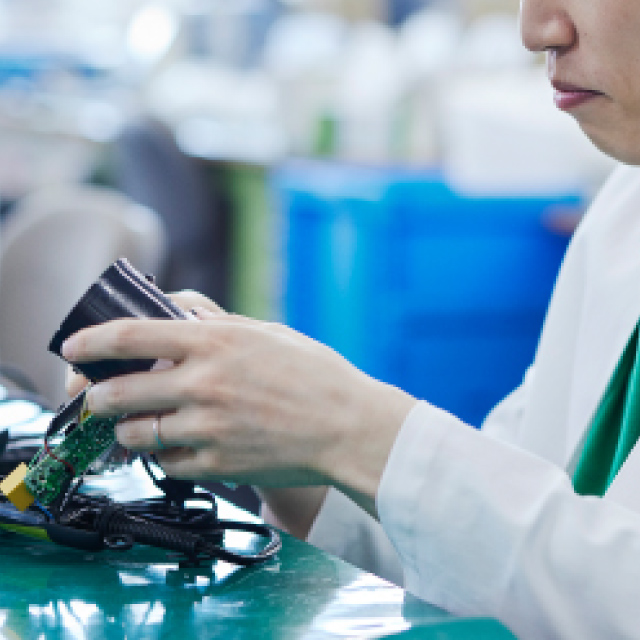 Generate new ideas by seeing a broad scene