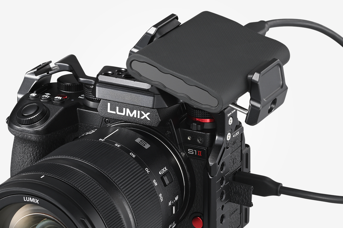 Idealny do nagrywania filmów o wysokiej przepływności i zarządzania nimi