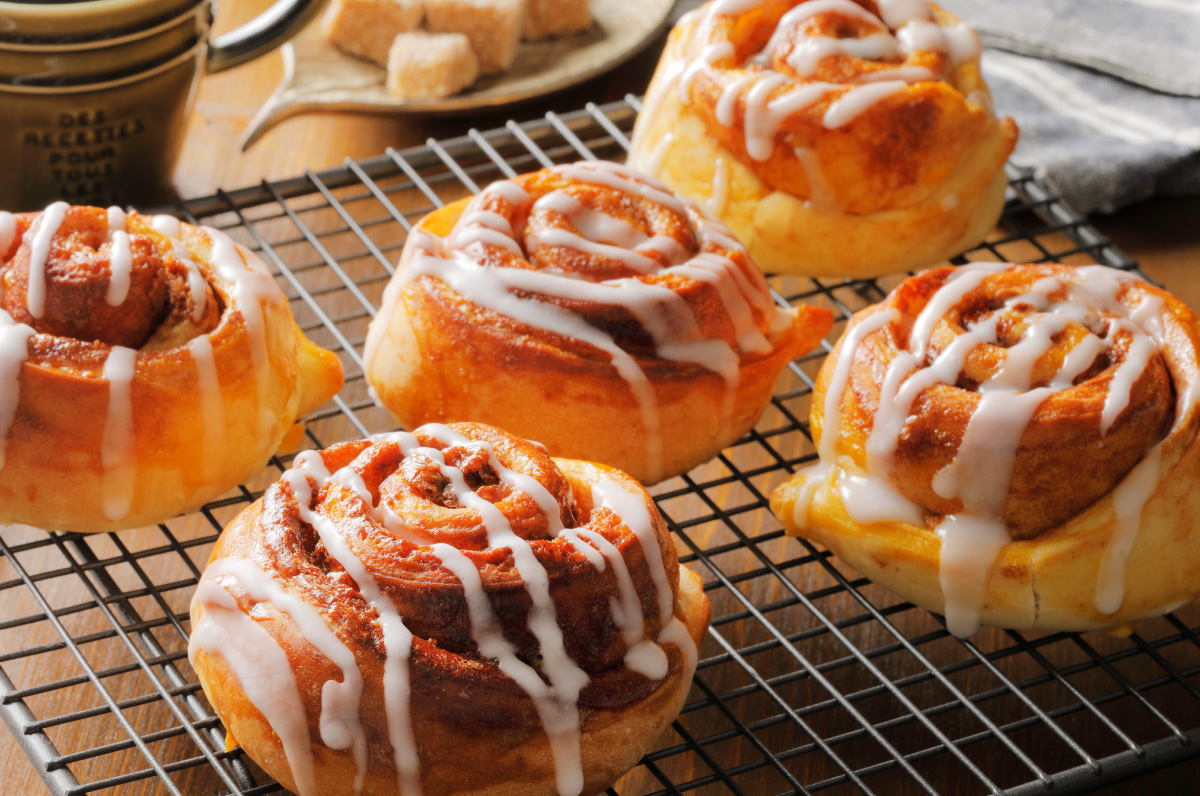 Булочка с корицей