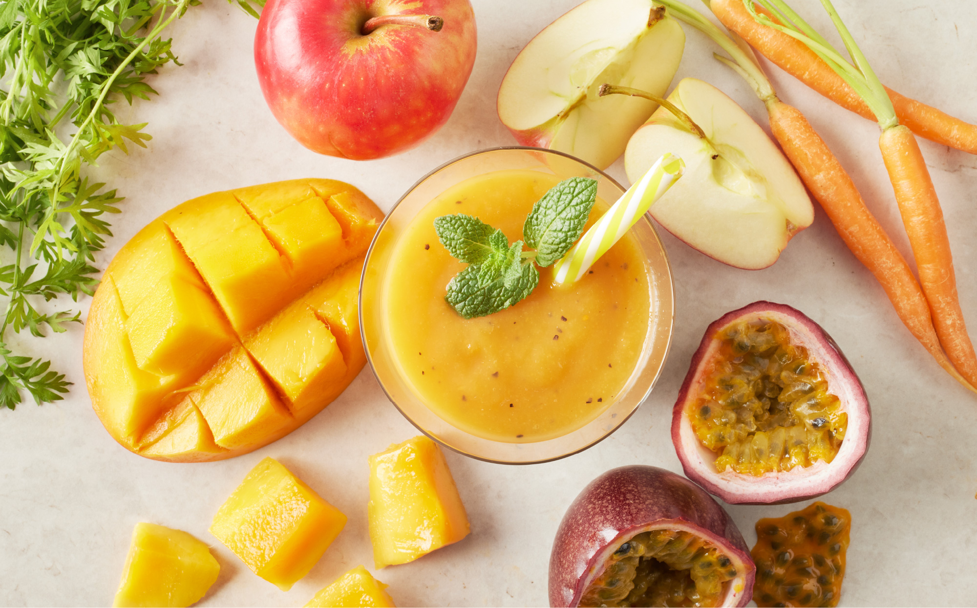 Балғын жемістерден жасалған смузи