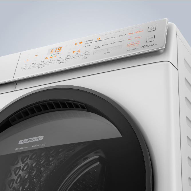 ICONIC DOOR DESIGN & FLOATING CONTROL PANEL