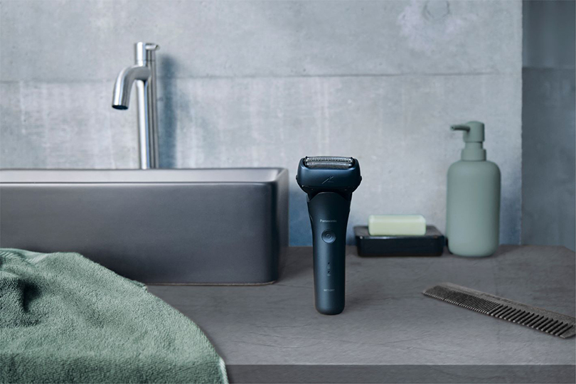 СЕРИЯТА 700 НА PANASONIC ЗА МОКРО/СУХО БРЪСНЕНЕ