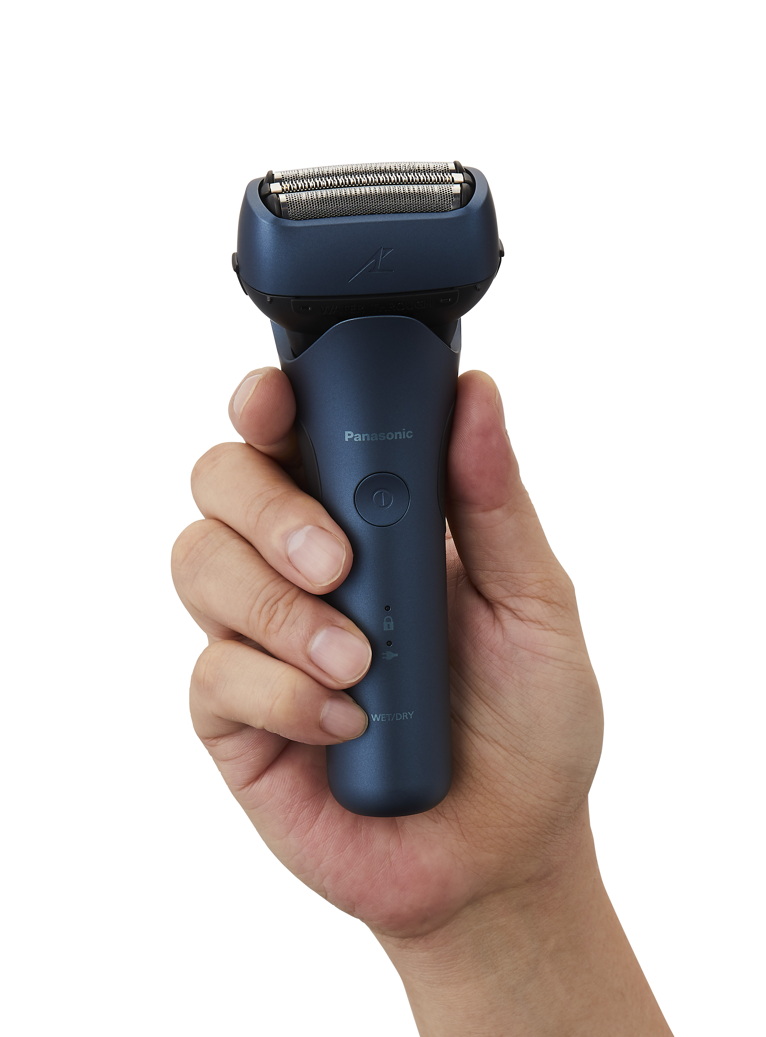 СЕРИЯТА 700 НА PANASONIC ЗА МОКРО/СУХО БРЪСНЕНЕ