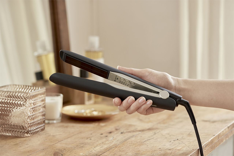 Sănătate avansată și stilizare superioară a părului cu noua placă de îndreptat de la Panasonic EH-HS0E:”Enrich + Advanced care”