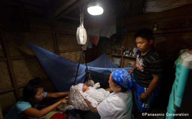 Panasonic မှ ဆိုလာမီးအိမ် အခုပေါင်း(၅၀၀၀၀)ကျော်ကိုလှူဒါန်းခဲ့ပြီးဖြစ်သည်။