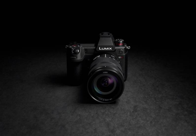 A Panasonic desenvolve a nova LUMIX S1H, sem espelho, com qualidade de gravação de cinema e a primeira com vídeo 6K/24p