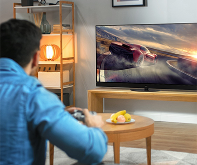 A Panasonic apresenta o novo televisor JZ2000, com inteligência artificial e novidades para os gamers