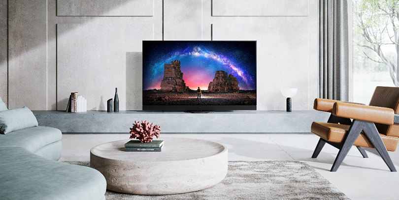 A Panasonic apresenta o novo televisor JZ2000, com inteligência artificial e novidades para os gamers