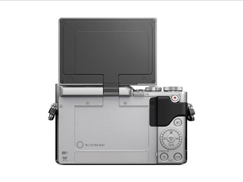 A Panasonic lança a nova LUMIX GX880, sem espelho, com ecrã com inclinação regulável e vídeo 4K