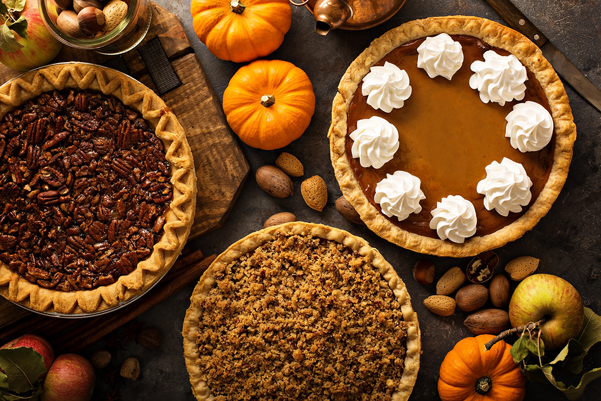 Tips & Tricks to Help You Throw an Epic Thanksgiving Feast