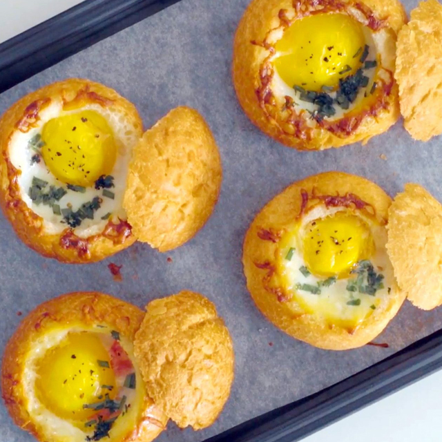 Baked Eggs in Bread