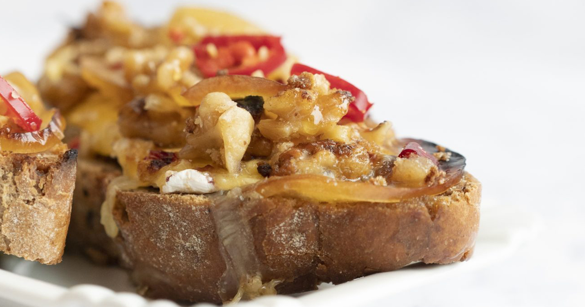 Caramelised Apple with Camembert on Walnut Toast