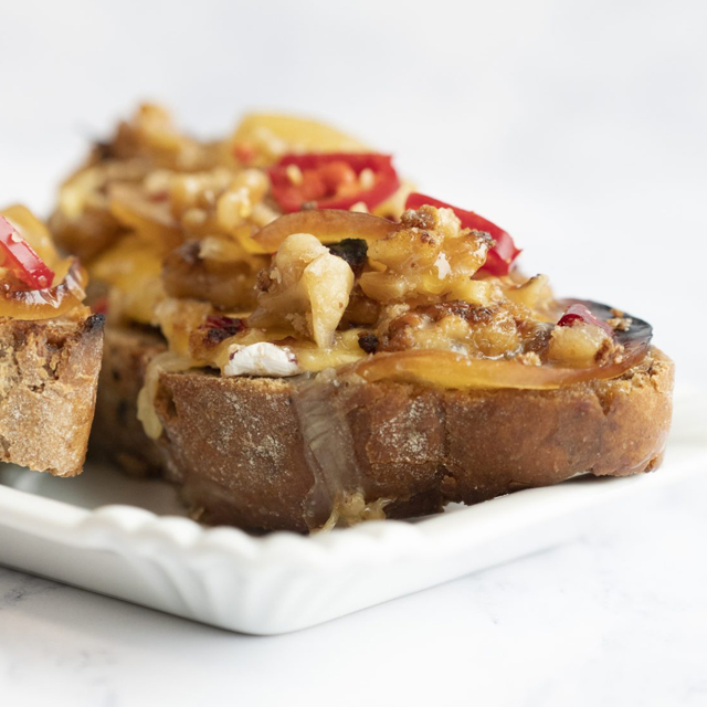 Caramelised Apple with Camembert on Walnut Toast