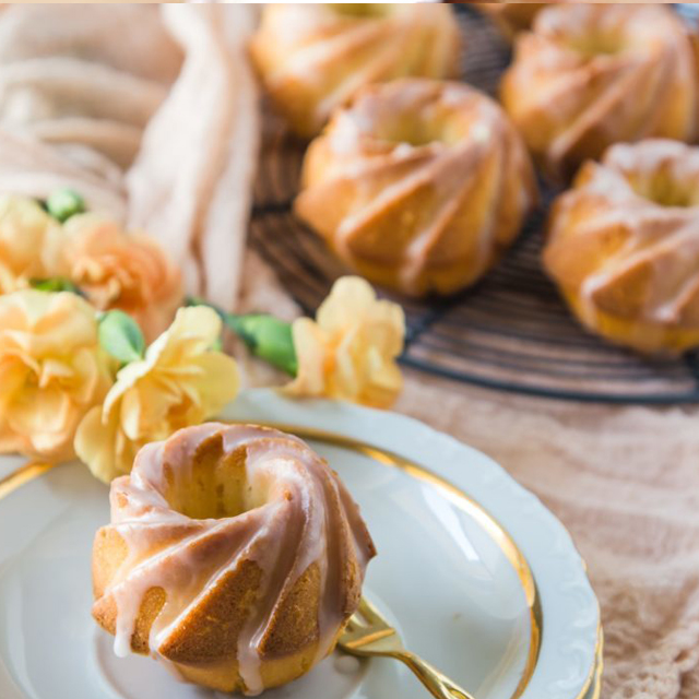 Mini Lemon Bundt Cakes