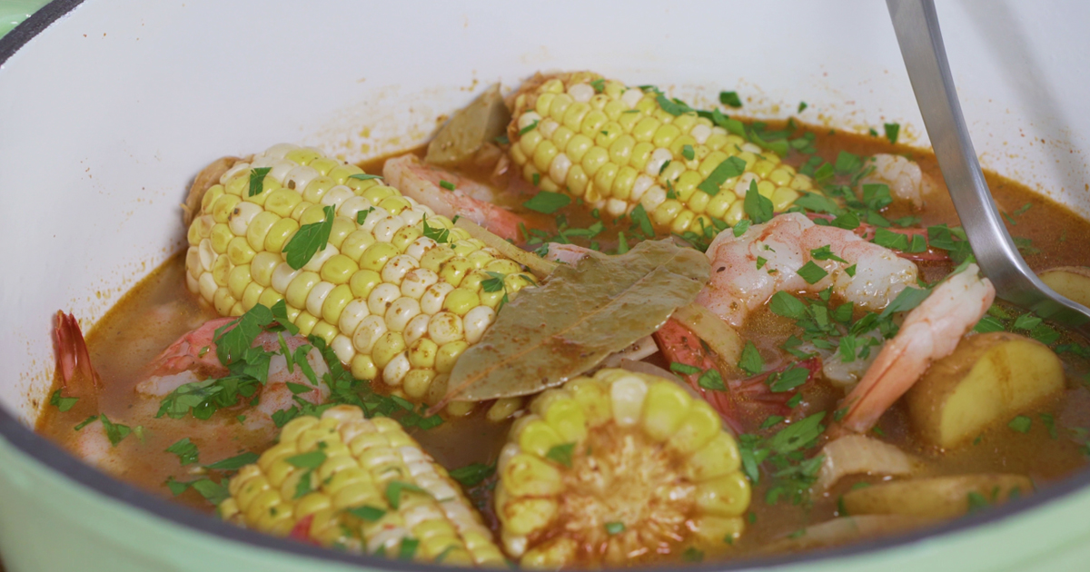 Speedy Shrimp Boil & Garlic Toast