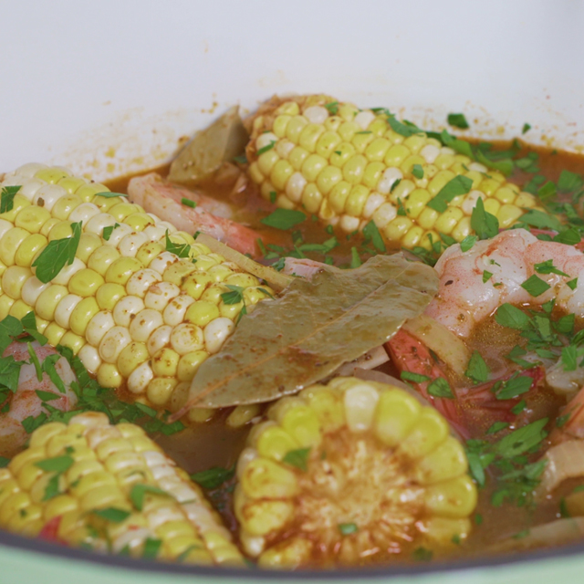 Speedy Shrimp Boil & Garlic Toast