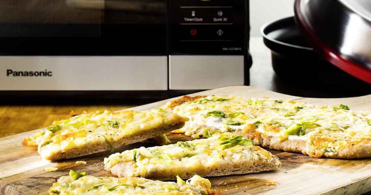 Whole-Grain Pizza Bread with Cheese and Ricotta