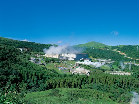Photo of solar power facilities installed under an off-site corporate PPA, demonstrating the use of renewable energy to support Panasonic’s decarbonization efforts.