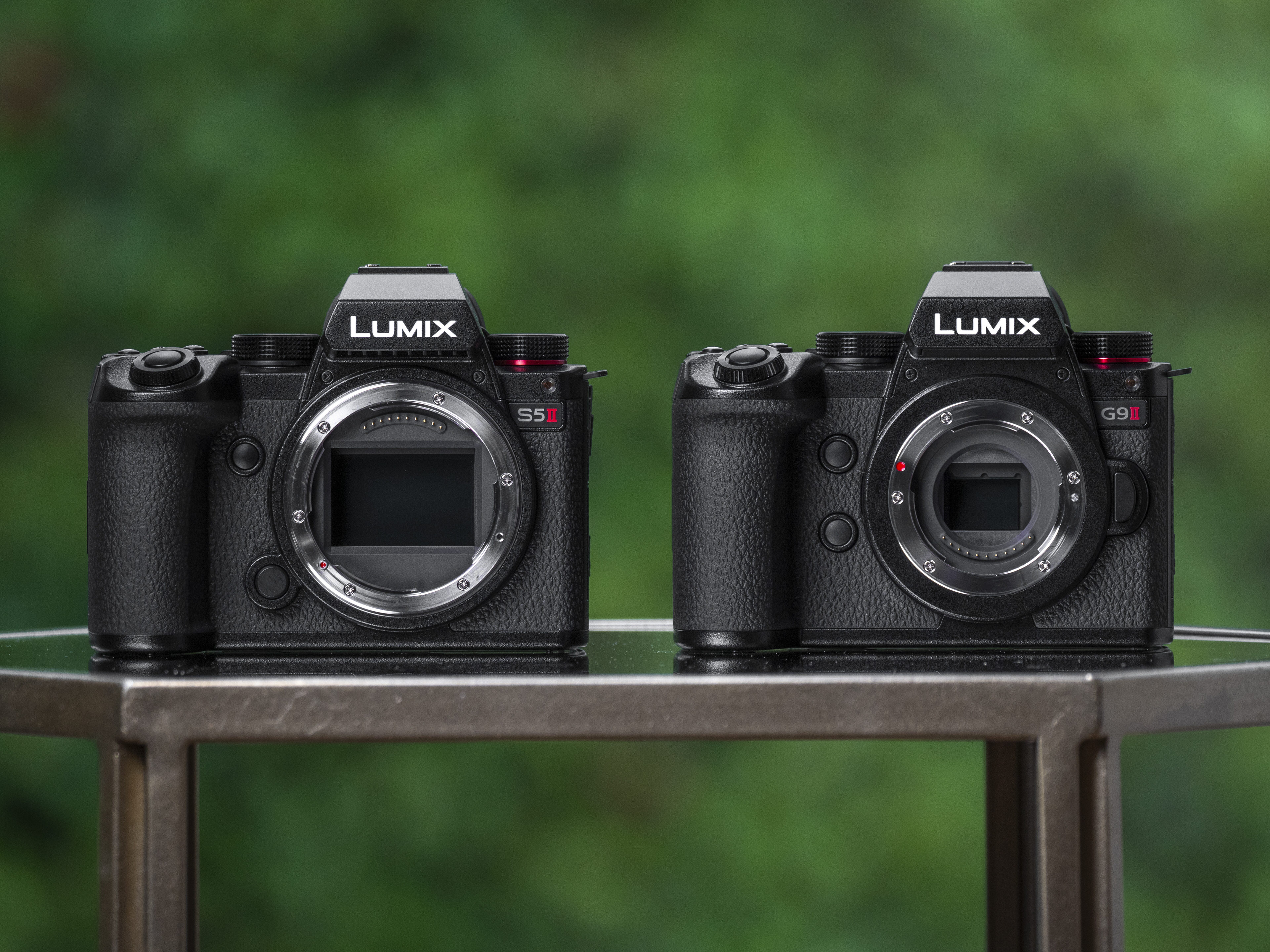 Lumix G9II приносить величезну кількість нових функцій у флагманську модель Panasonic формату Micro Four Thirds