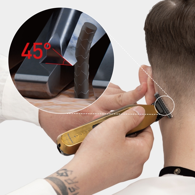 Zoom uit op het 45 graden scherpe beweegbare mes van de T-vormige Trimmer dat de halslijn trimt