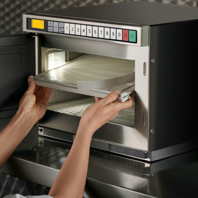 DETECCIÓN DEL PROTECTOR ANTISALPICADURAS