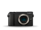 A LUMIX DC-GX9 digitális egyobjektíves tükör nélküli fényképezőgép fényképen