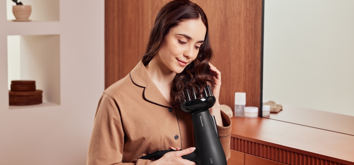 2300 Watt di potenza per la tua routine di cura dei capelli*