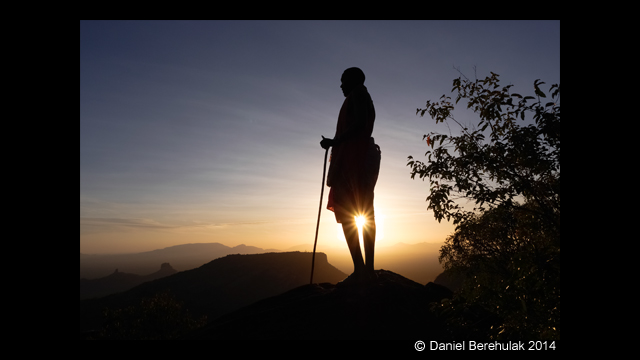 للاستلهام - الكاميرا الرقمية عديمة المرآة ذات العدسة الواحدة LUMIX الطراز DMC-GH4