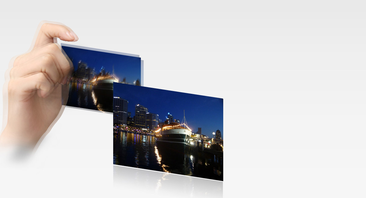 POWER O.I.S.
(Optical Image Stabilizer)