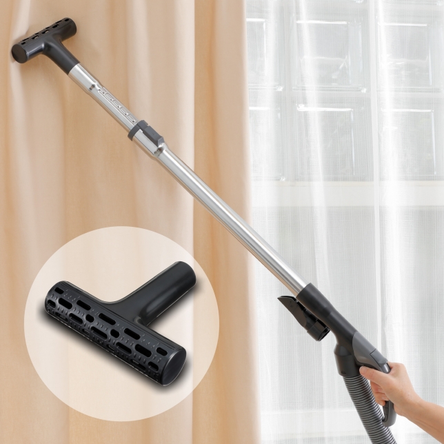 Curtain nozzle for stress-free fabric cleaning