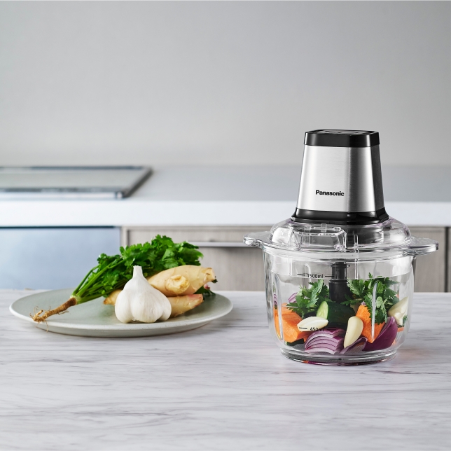 Equipped with a glass bowl that is odor-free and scratch-free