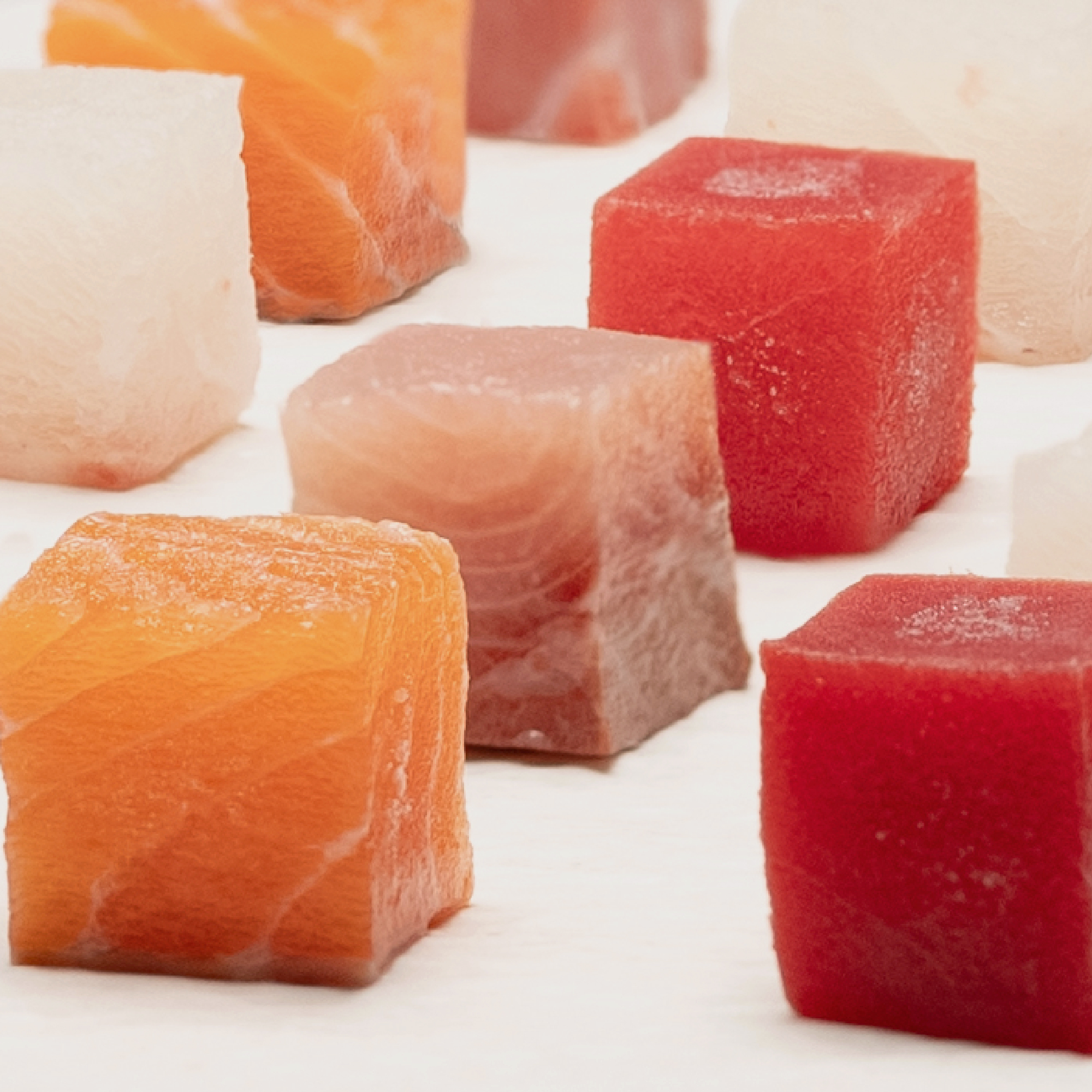 Cut Without Defrosting. Saves Time