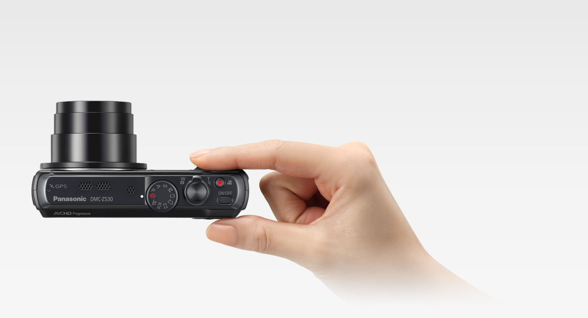 Powerful 20x Optical 
Zoom Lens in Slim Body
