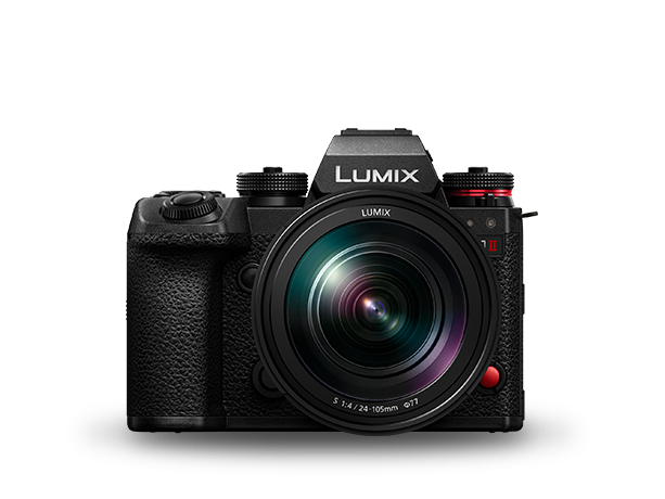 Foto av LUMIX S1II-fullbildskamera, med S-R24105-objektiv