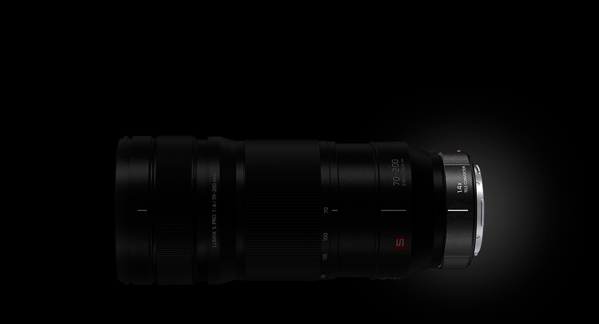 DMW-STC14-telekonverter monterad på S PRO 70–200 mm F4-objektivet (S-R70200)