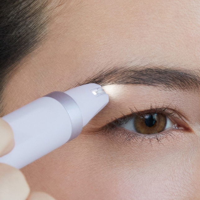 Precisely target hair with LED light