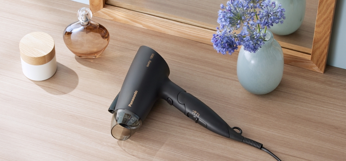 1800W Fast Dry Series Ionity Hair Dryer EH-NE27-K645 to prevent heat damage and leave your hair smooth