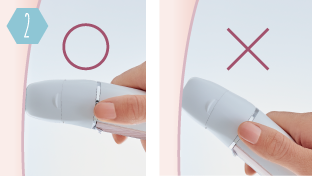 Two discs rotating in opposite directions ensures that all hair growing in various directions are caught Two discs rotating in opposite directions ensures that all hair growing in various directions are caught