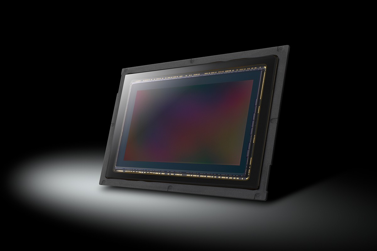 LUMIX S1IIE image sensor