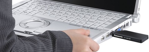 Speedy wireless projection without App installation