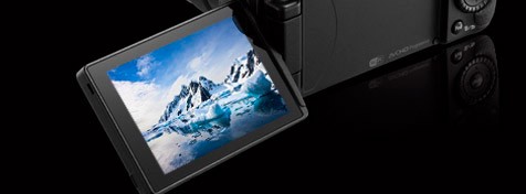 3.0-inch Free-angle OLED Rear Monitor